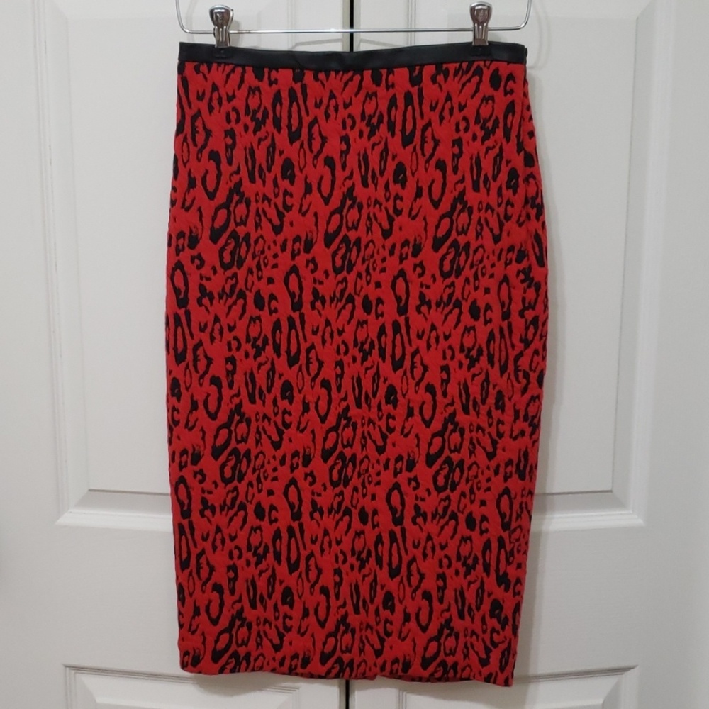 EXPRESS Leopard Print Pencil Skirt